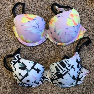 2 VS PINK pattern day bras